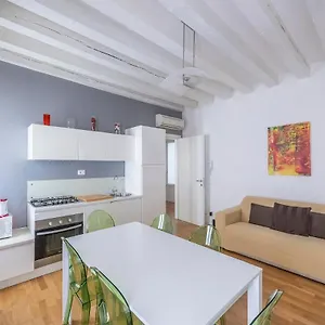 https://rialto-suite-due-camere.hotelslidodijesolo.com
