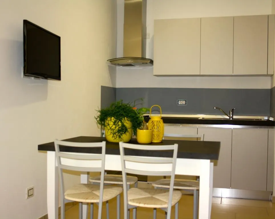 Gilda E Vesuvio Apartment Bergamo 0*,